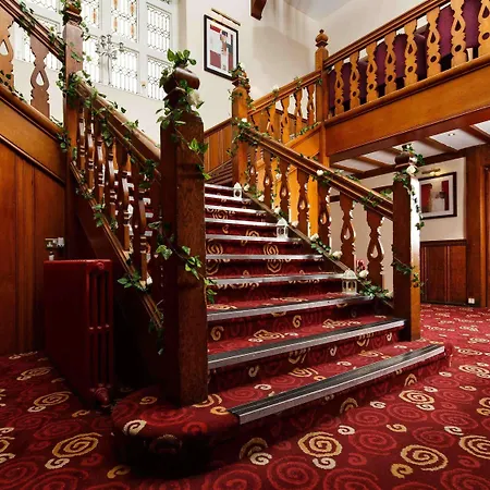 Mercure Leeds Parkway 3*