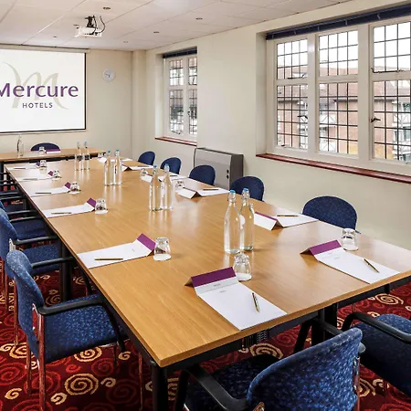 Mercure Parkway 리즈