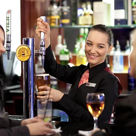 Mercure Parkway Готель