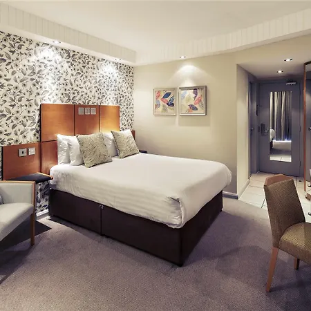 Mercure Parkway Hotel