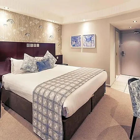 Mercure Parkway Hotel