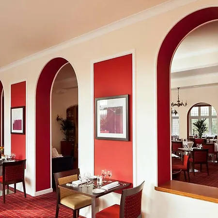 Mercure Leeds Parkway Hotel
