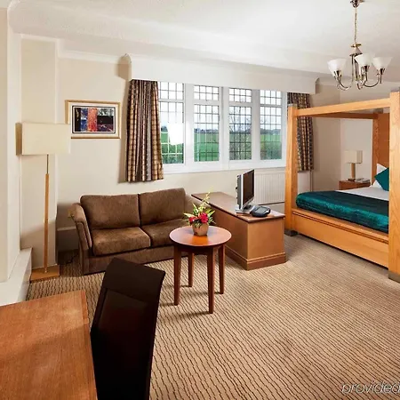 Mercure Leeds Parkway