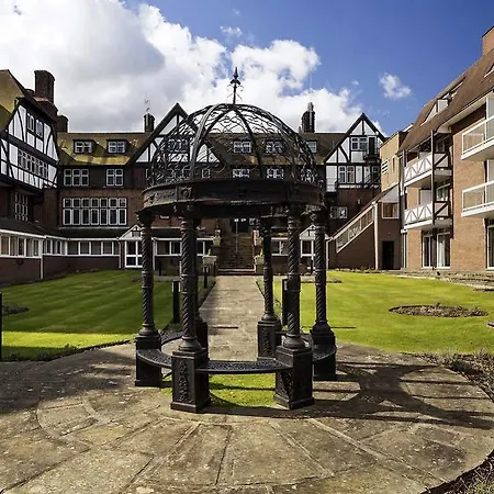 Hotel Mercure Parkway 3*