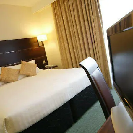 Mercure Parkway 3* Лидс