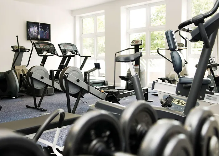 Mercure Parkway Hotel 3*