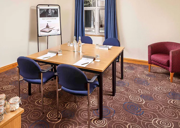 Hotel Mercure Parkway