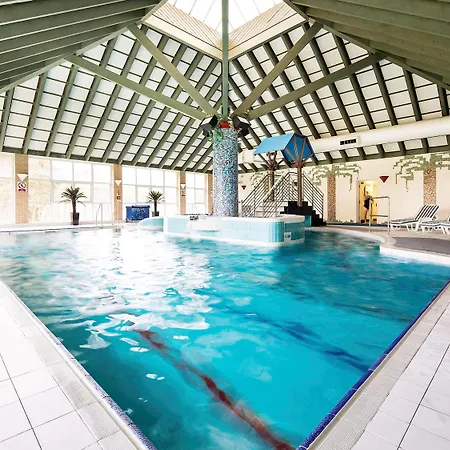 Hotel Mercure Parkway