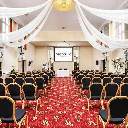 Hotel Mercure Parkway