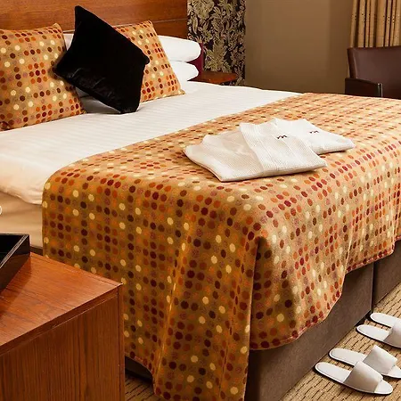 Hotel Mercure Parkway